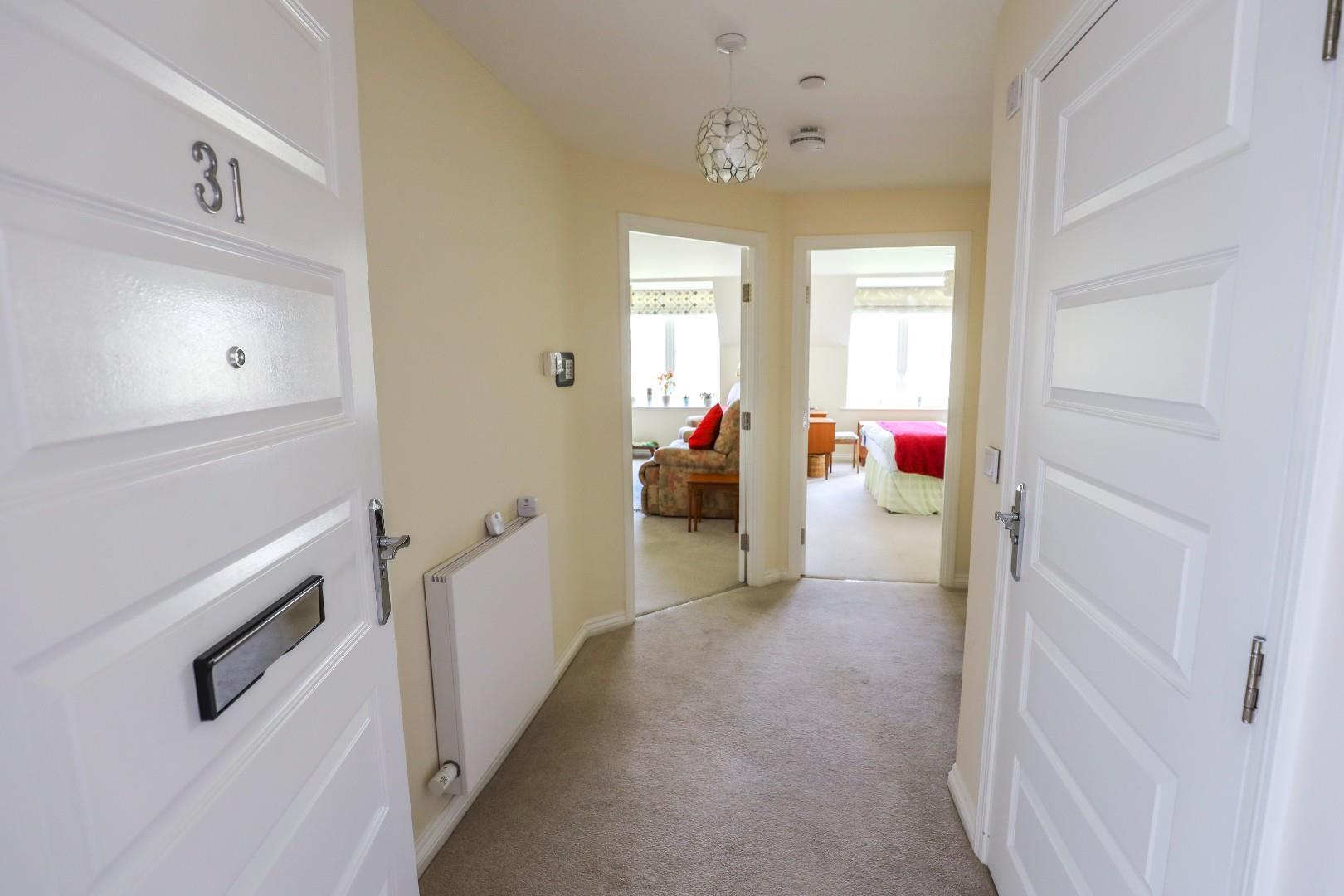 31 De Clare Lodge, Westgate, Cowbridge, Vale Of Glamorgan, CF71 7FR